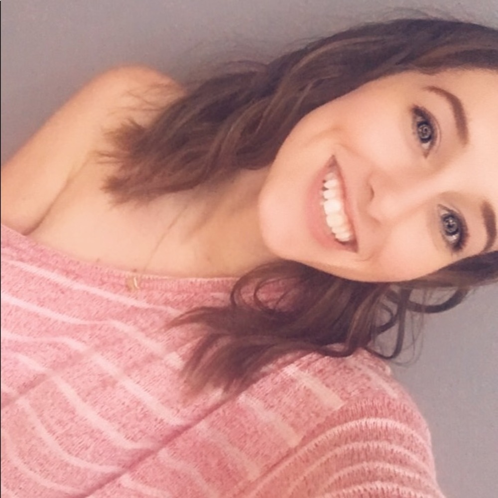 Meet your Posher, Olivia